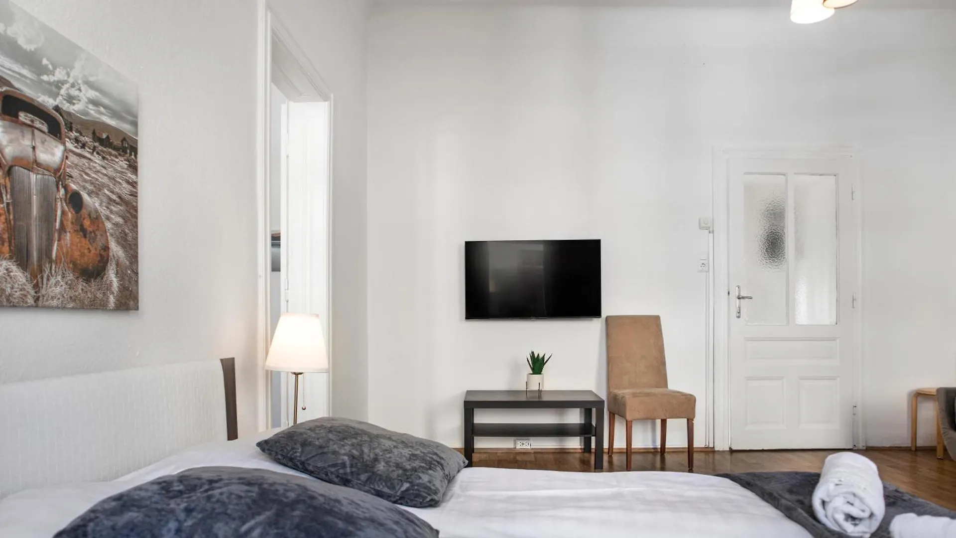 Comfy 2Br Apartment Near Downtown For Longstays Vienna 0*,  Austria