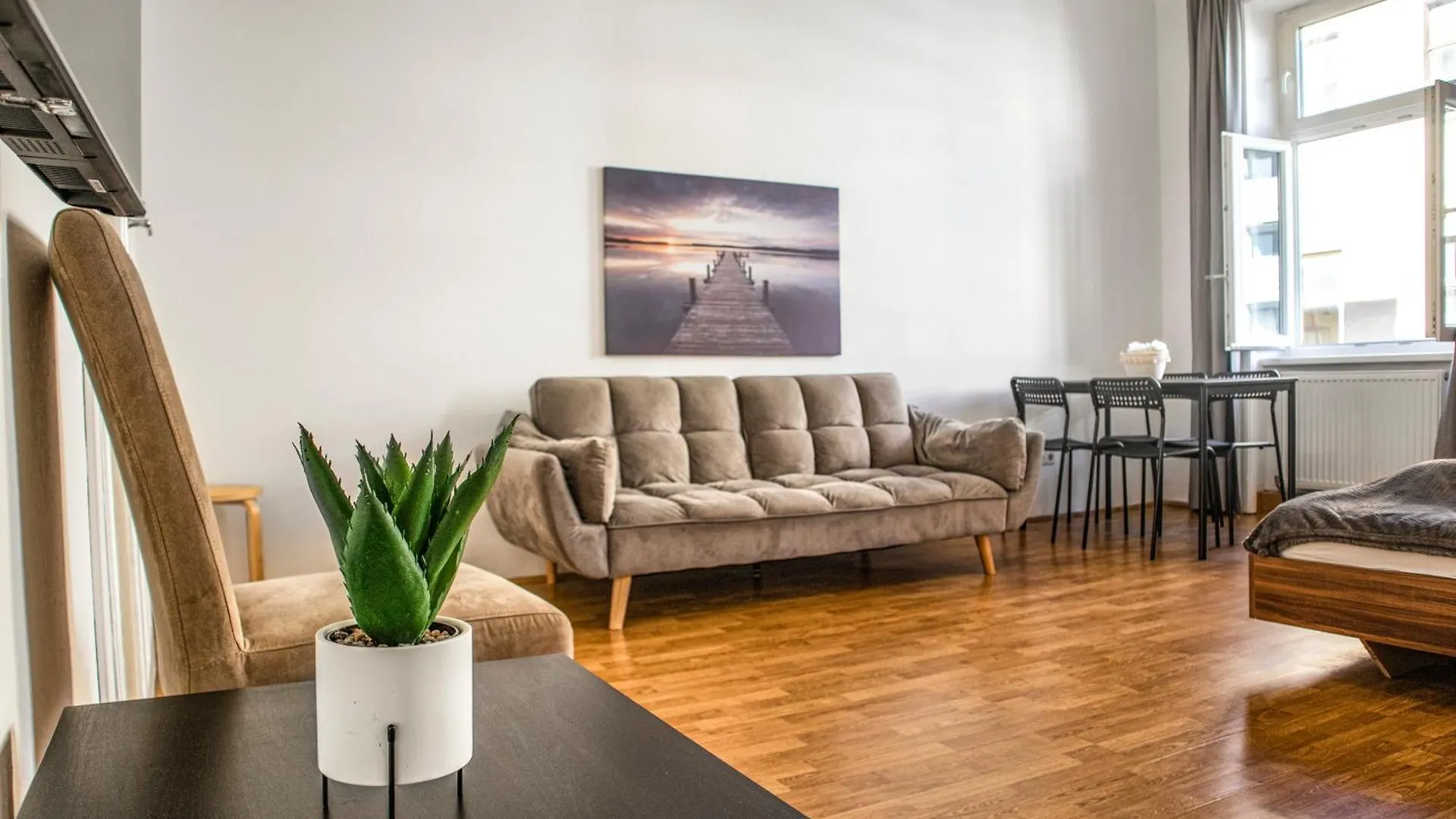 Comfy 2Br Apartment Near Downtown For Longstays Βιέννη Αυστρία